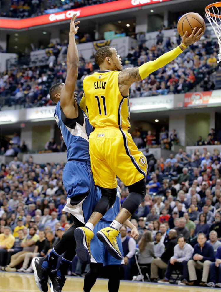 球送到身后 球送到身后