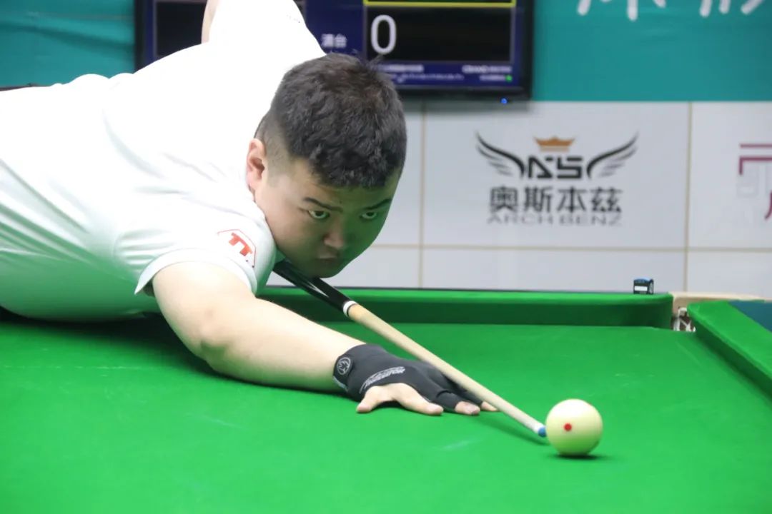 斯特林的两 斯特林的两